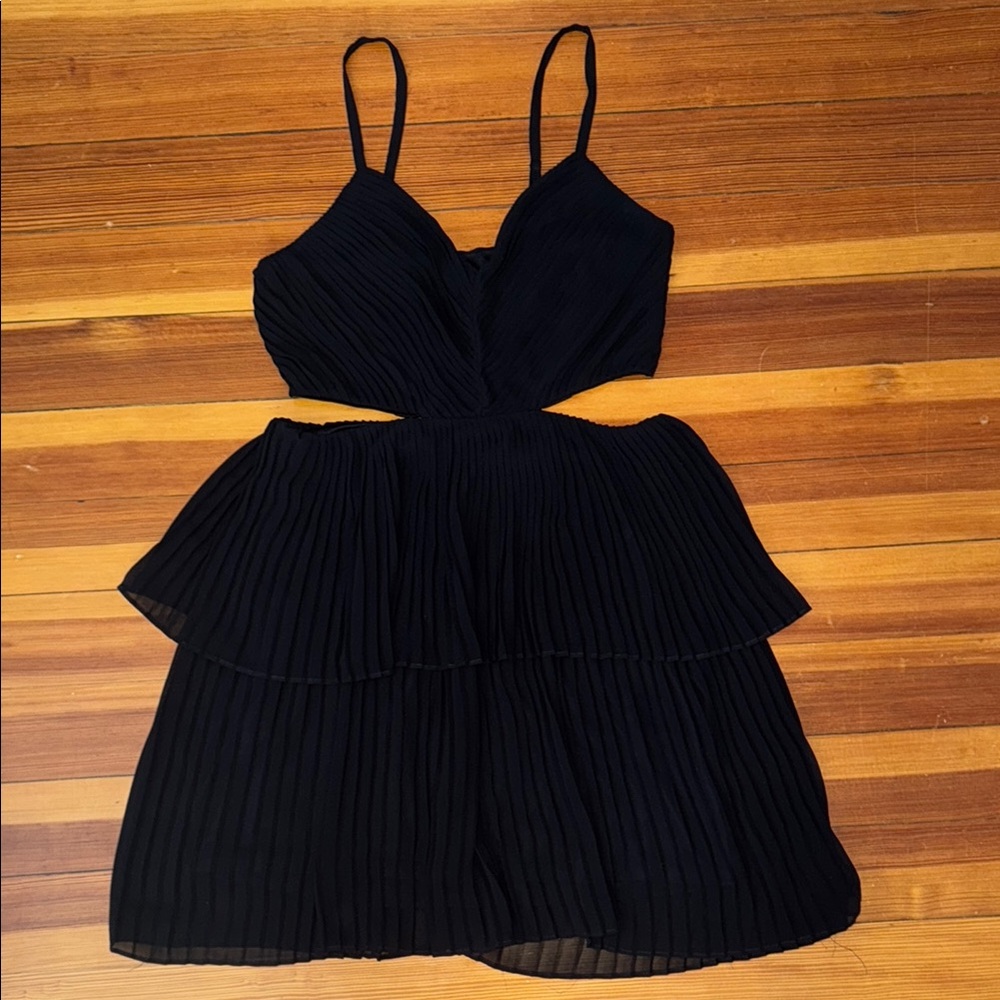 Elegant Black Pleated Dress